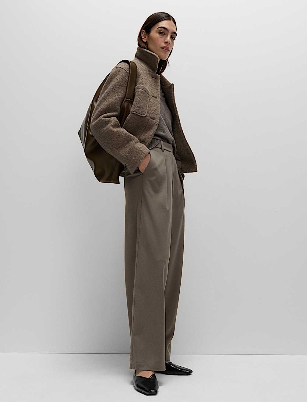 Woven Barrel Leg Trousers with Stretch