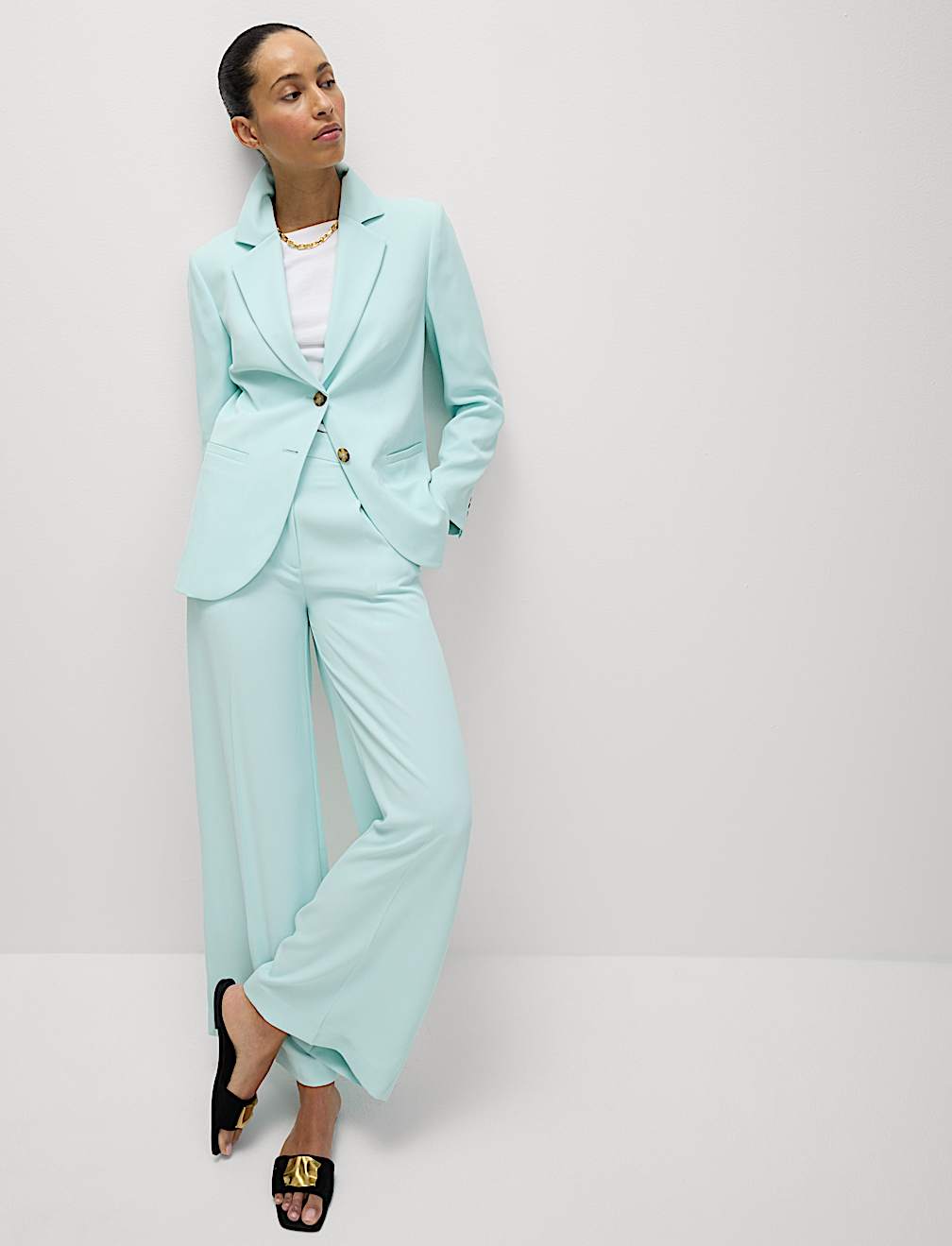 Single Pleat Wide Leg Trousers