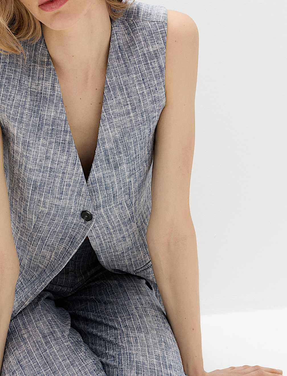 Linen Blend Striped Waistcoat