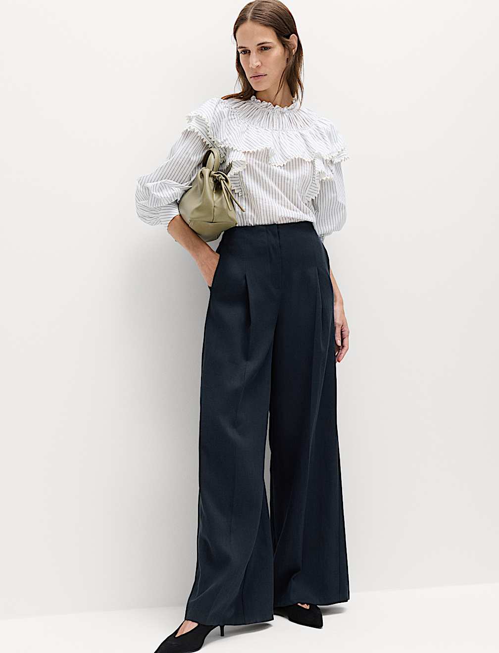 Single Pleat Wide Leg Trousers with Linen