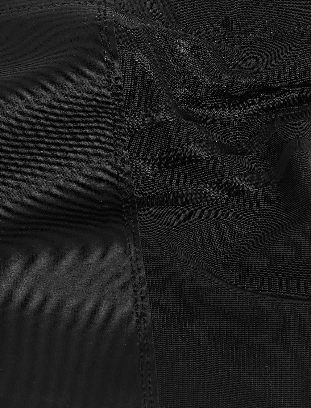 Firm Control Magicwear™ Geometric Thigh Slimmer