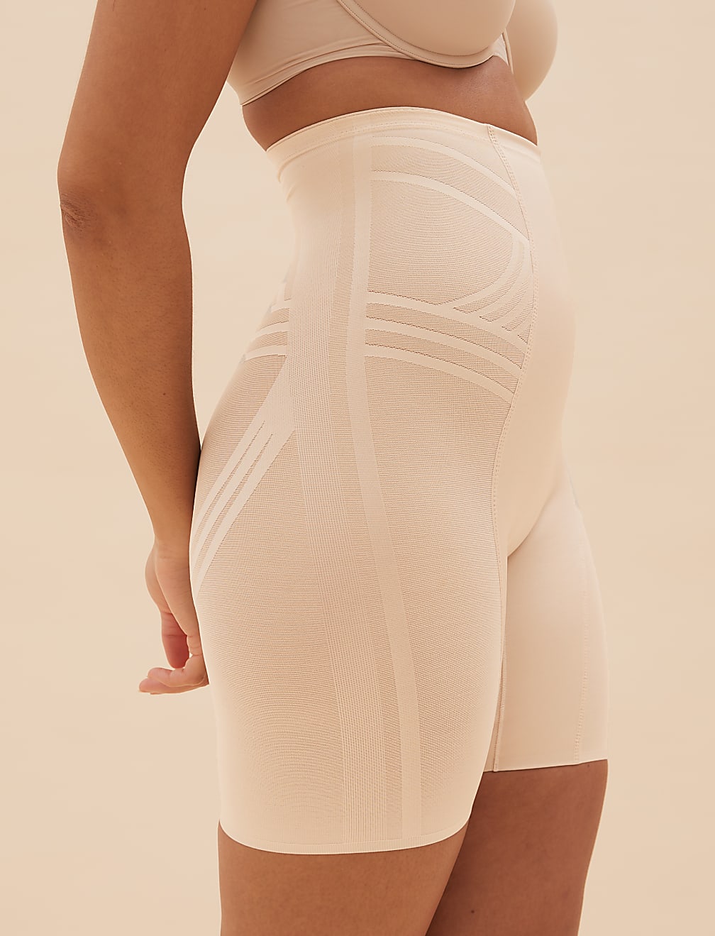 Firm Control Magicwear™ Waist Cincher