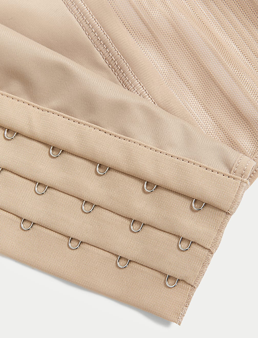 Firm Control Cool Comfort™ Waist Cincher
