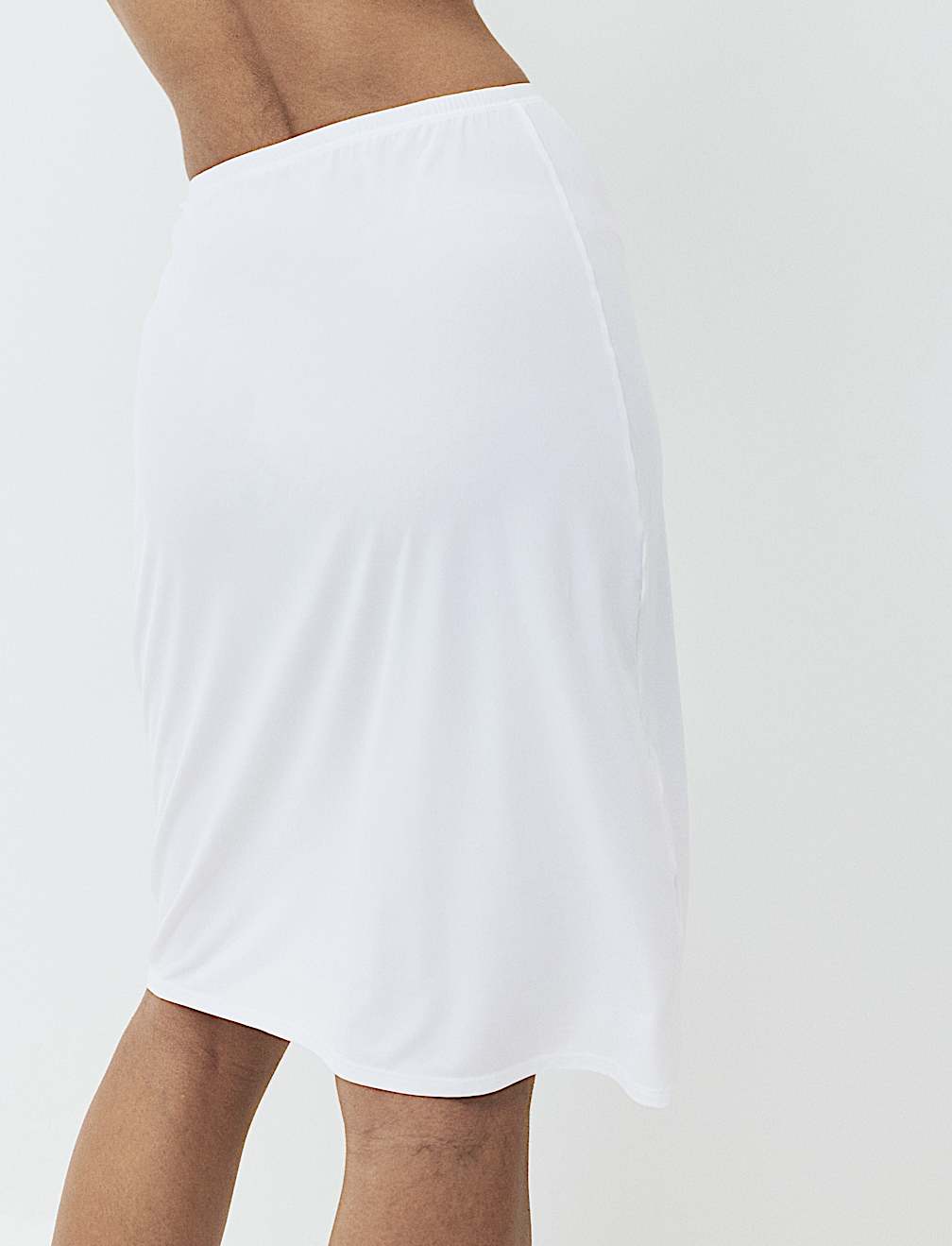 Body Invisibles&trade; Cool Comfort&trade; Waist Slip