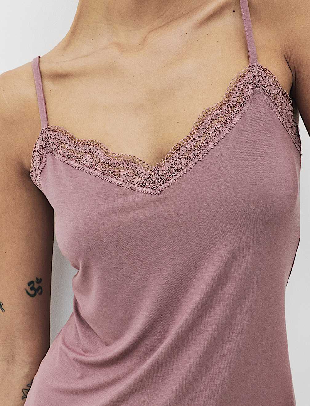 2 Pack Modal Rich Flexifit&trade; Lace Trim Vests