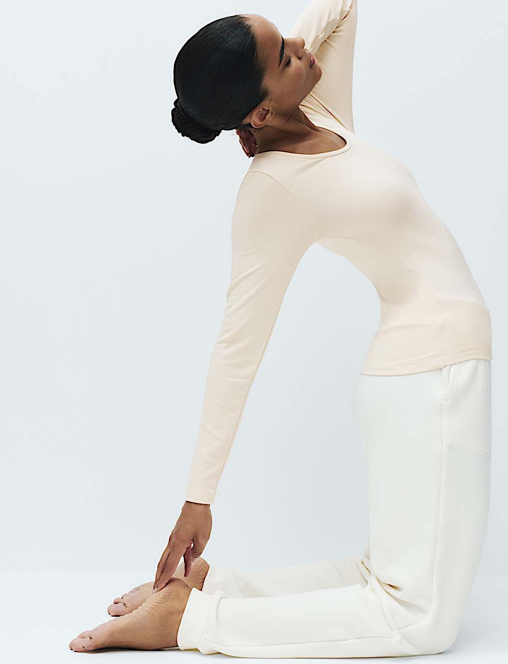 Heatgen&trade; Medium Thermal Scoop Neck Top