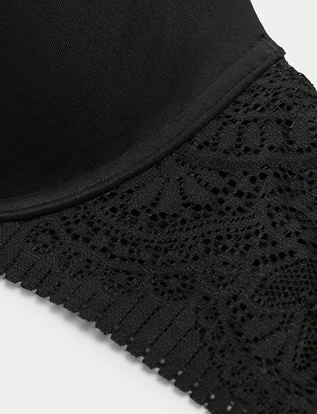 Body Soft™ Wired Plunge Bra A-E
