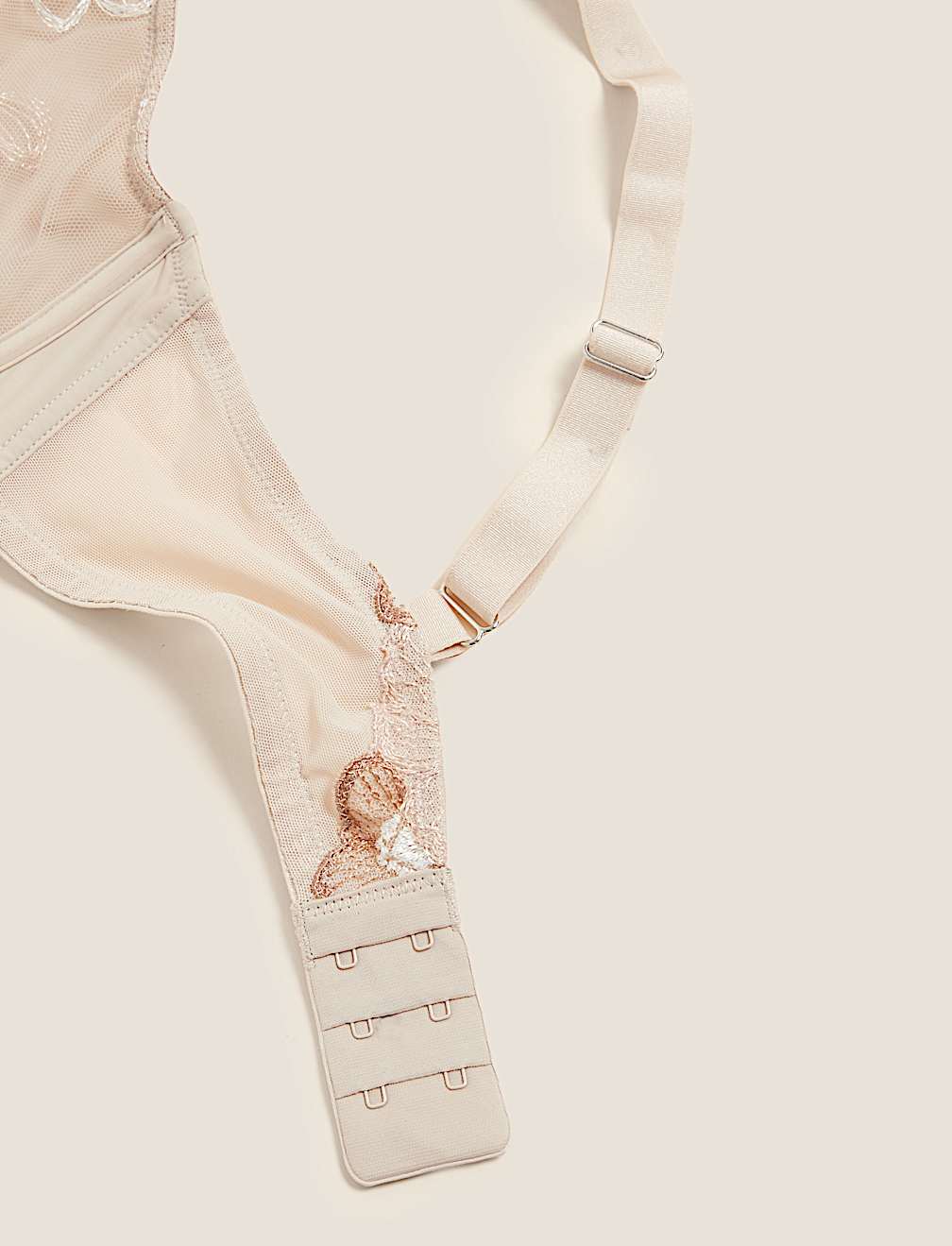 Embrace Underwired Plunge Bra