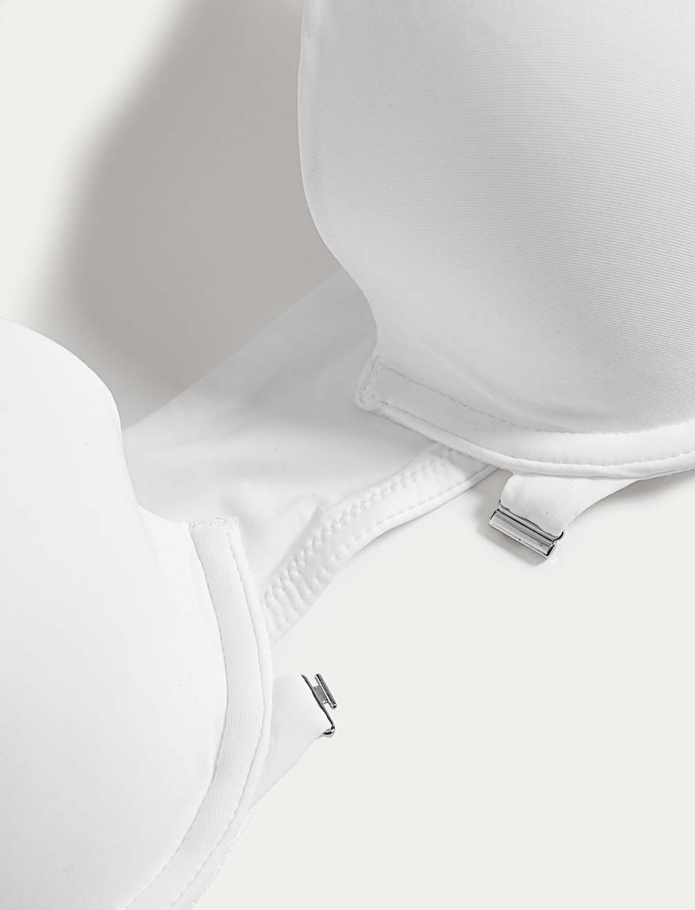 Flexifit™ Wired Front Fastening Full Cup Bra A-E
