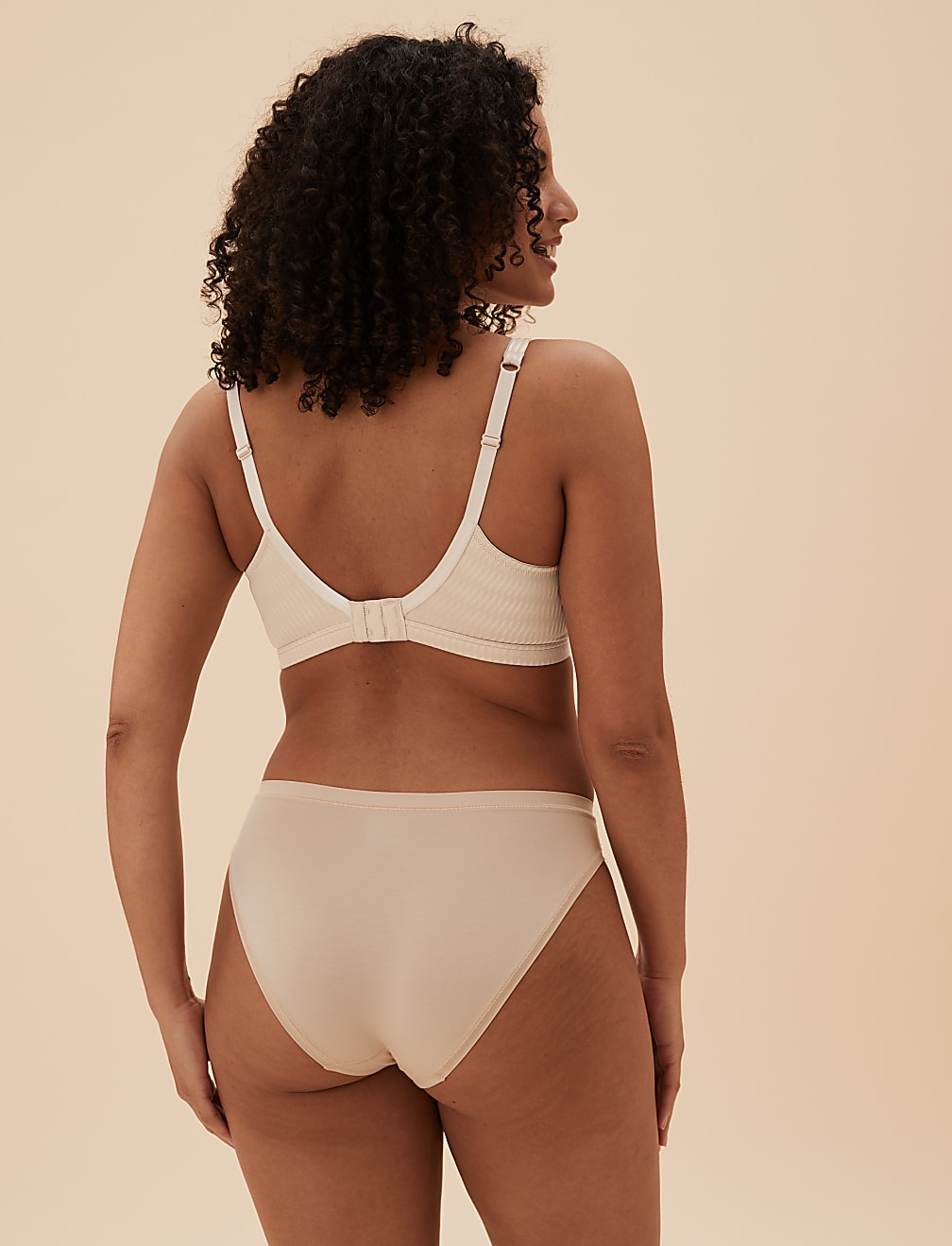 Non-Wired Full Cup T-Shirt Bra