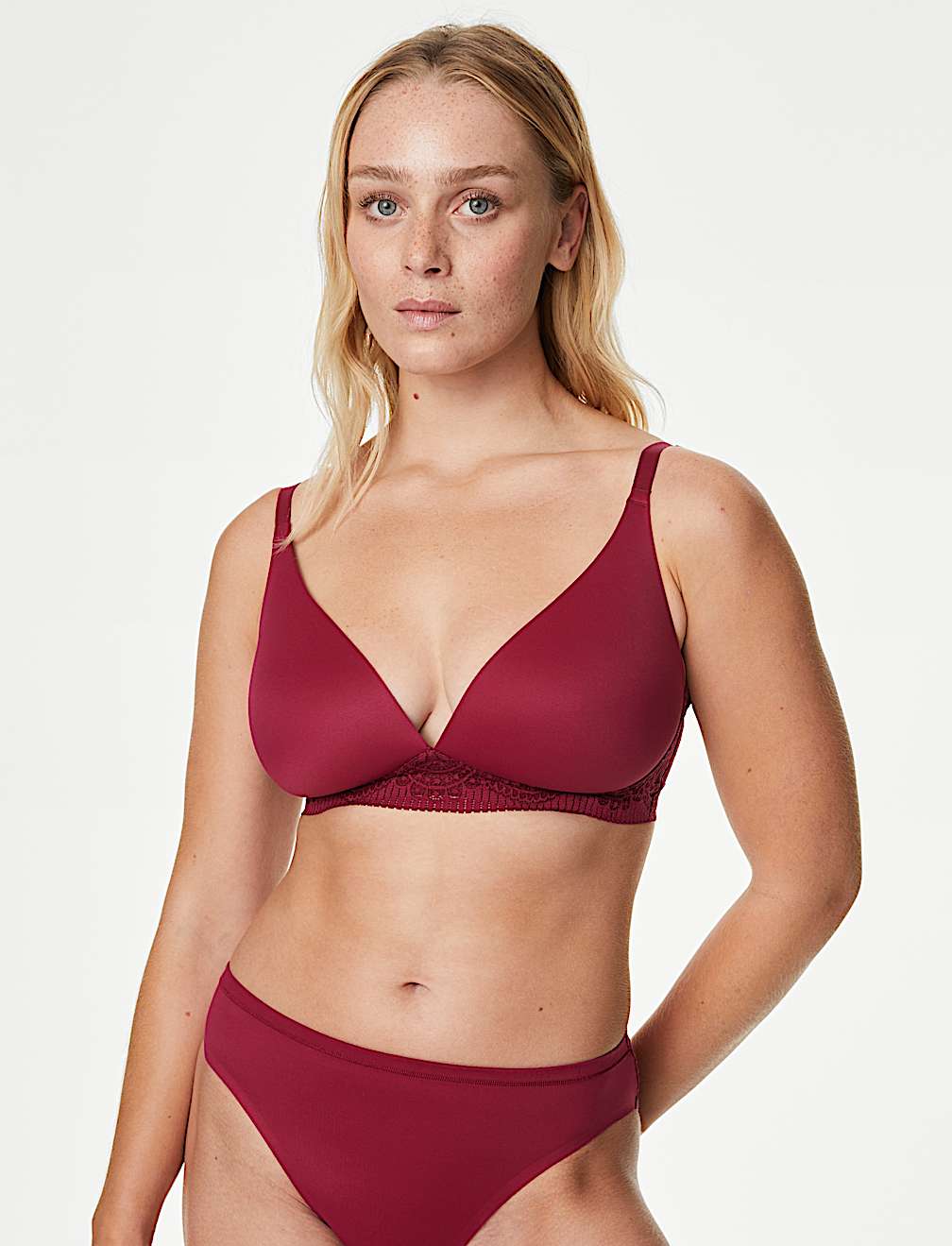 Body Soft&trade; Non Wired Plunge Bra A-E