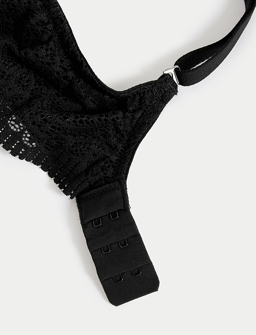 Body Soft™ Non Wired Plunge Bra A-E