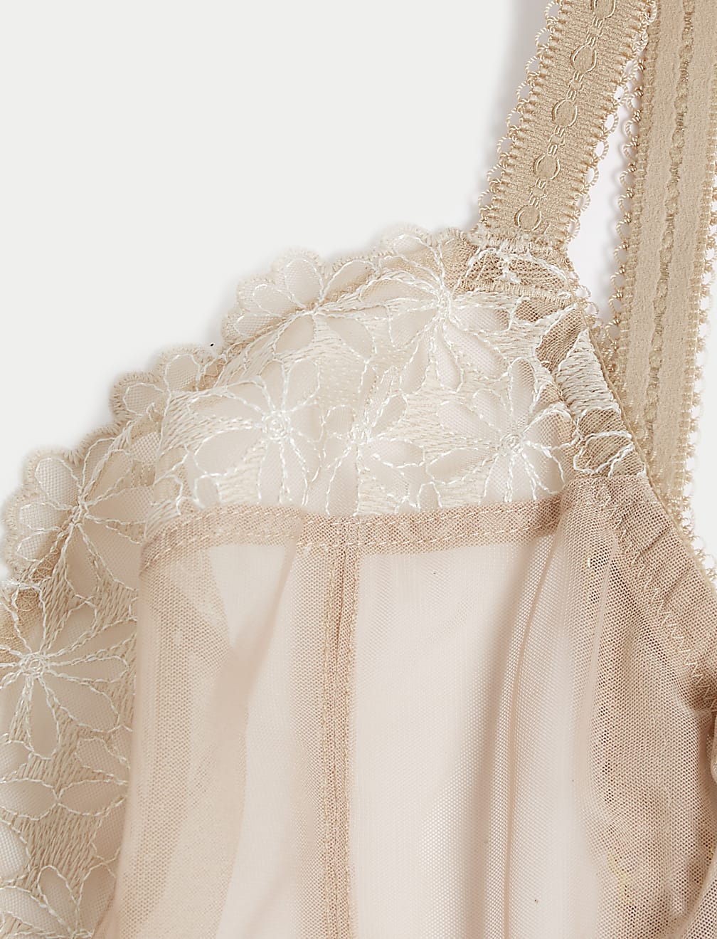 Daisy Embroidery Wired Plunge Bra F-H