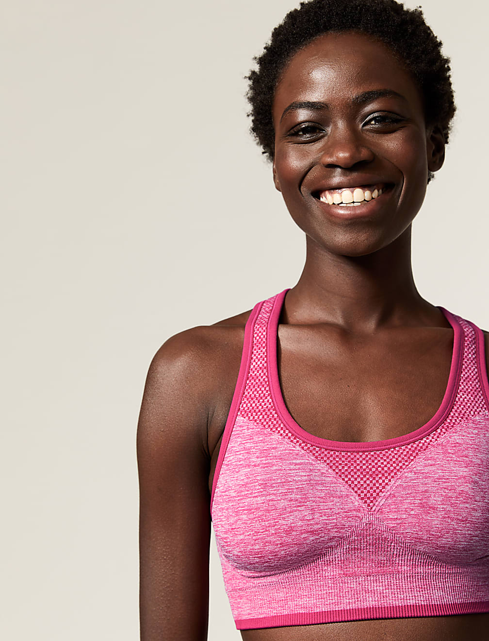 Reversible Seamless Medium Support Sports Bra