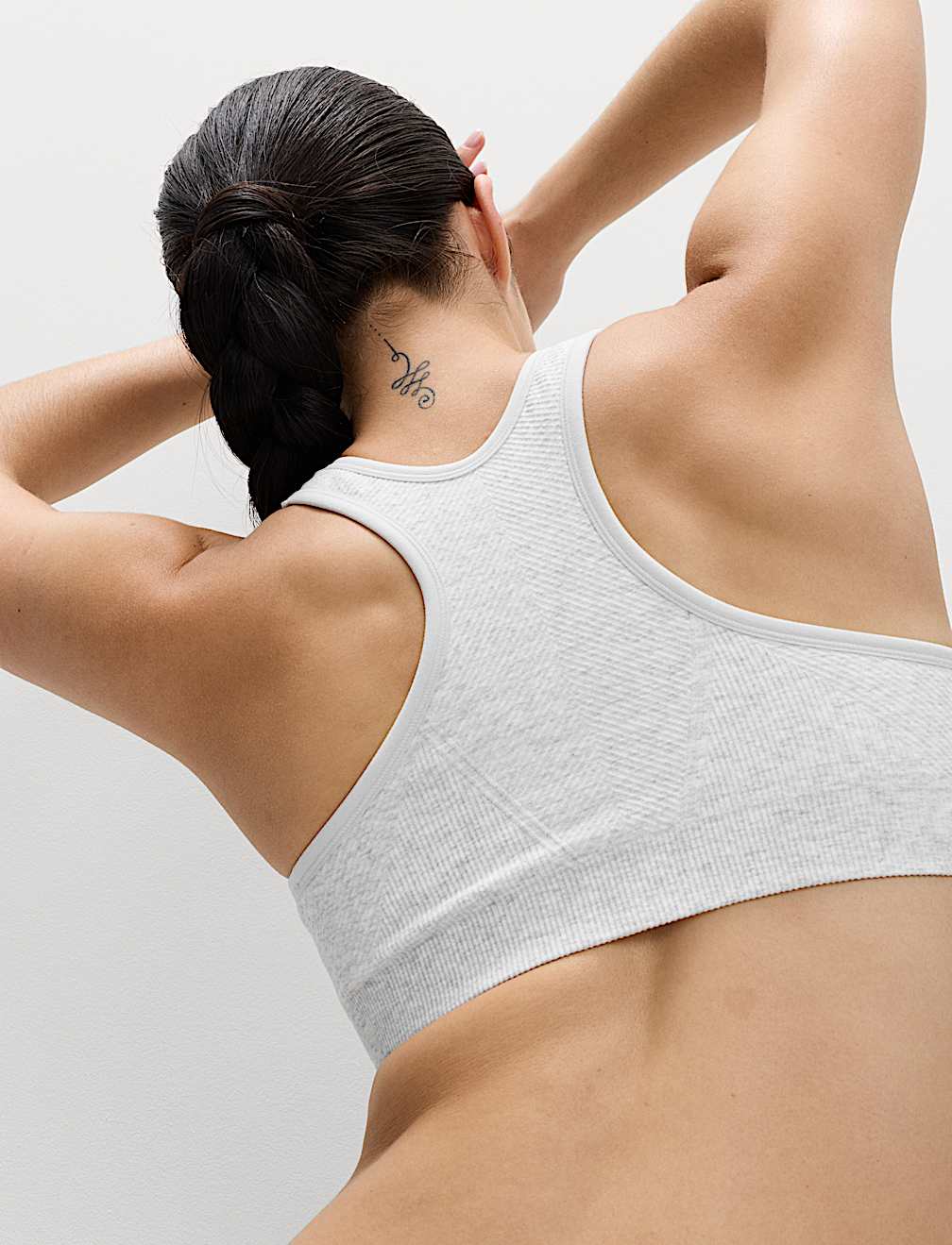 Reversible Seamless Medium Support Sports Bra