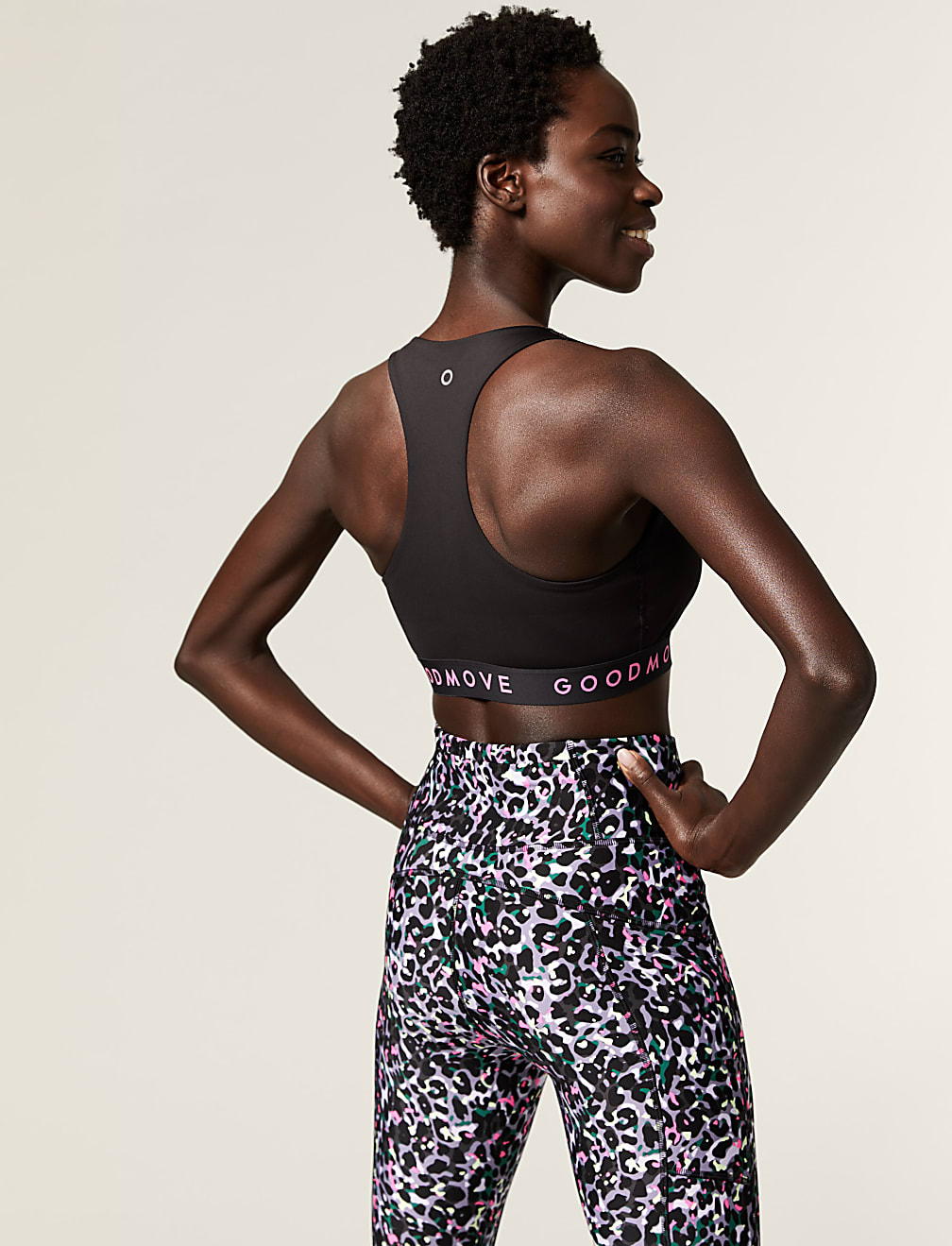 Medium Support Non Wired Crop Top A-E