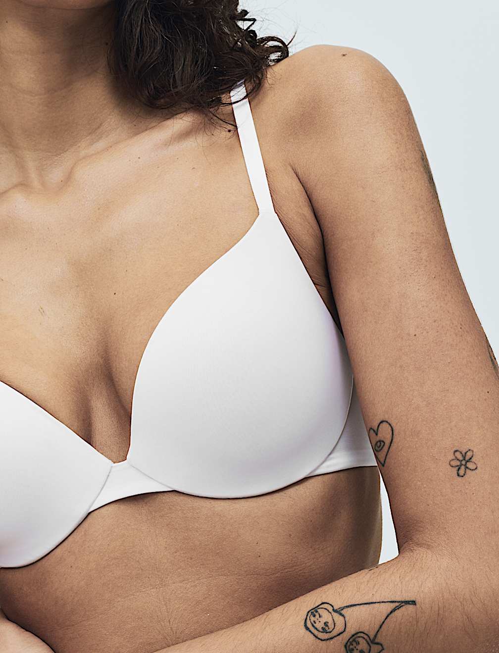 Body Invisibles&trade; Wired Push Up Plunge Bra (A-E)