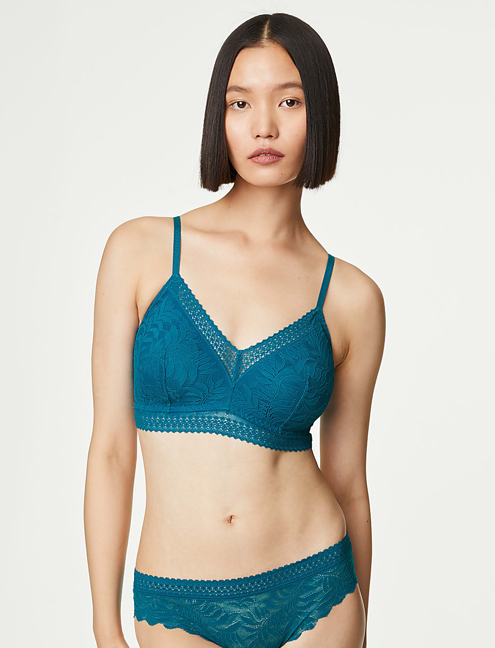 Flexifit™ Lace Non Wired Bralette