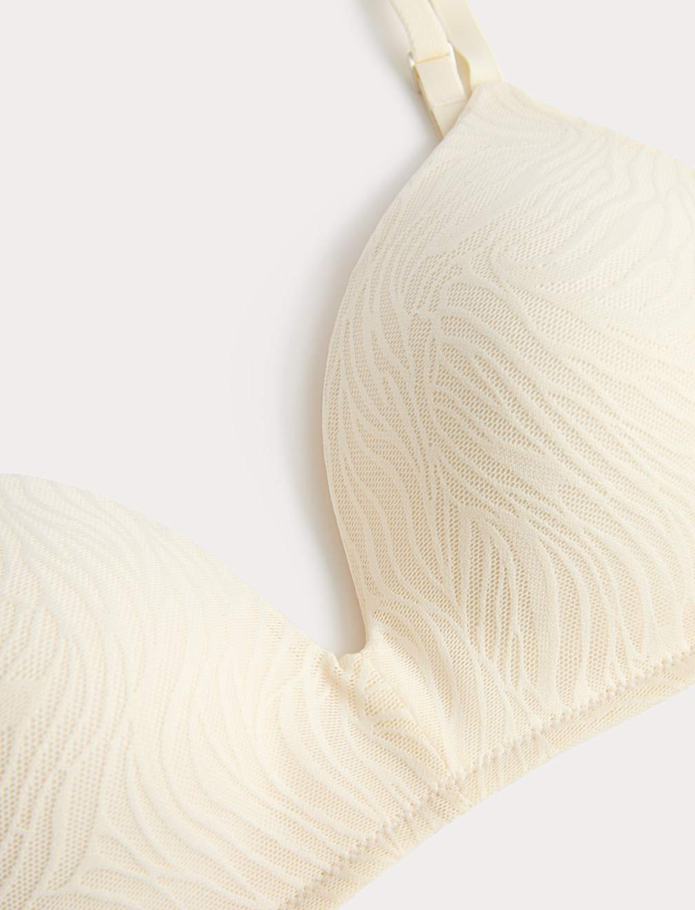 Body Lace Non Wired Plunge Bra (A-E)