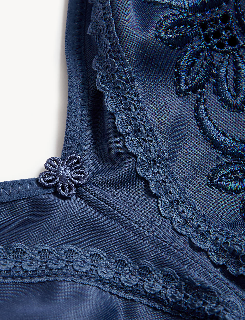Embroidered Non Wired Total Support Bra