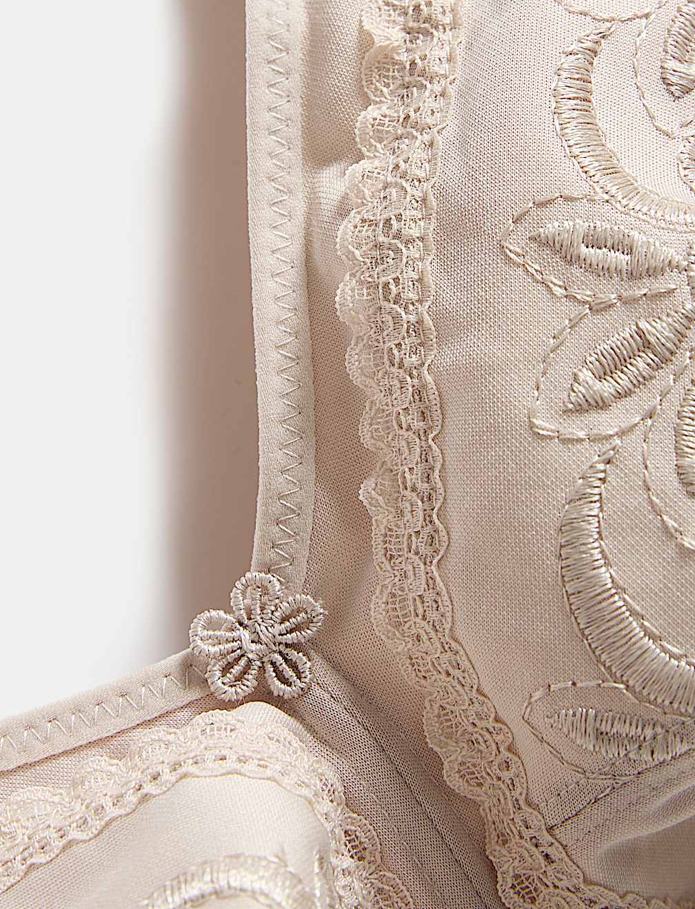 Total Support Embroidered Full Cup Bra C-H