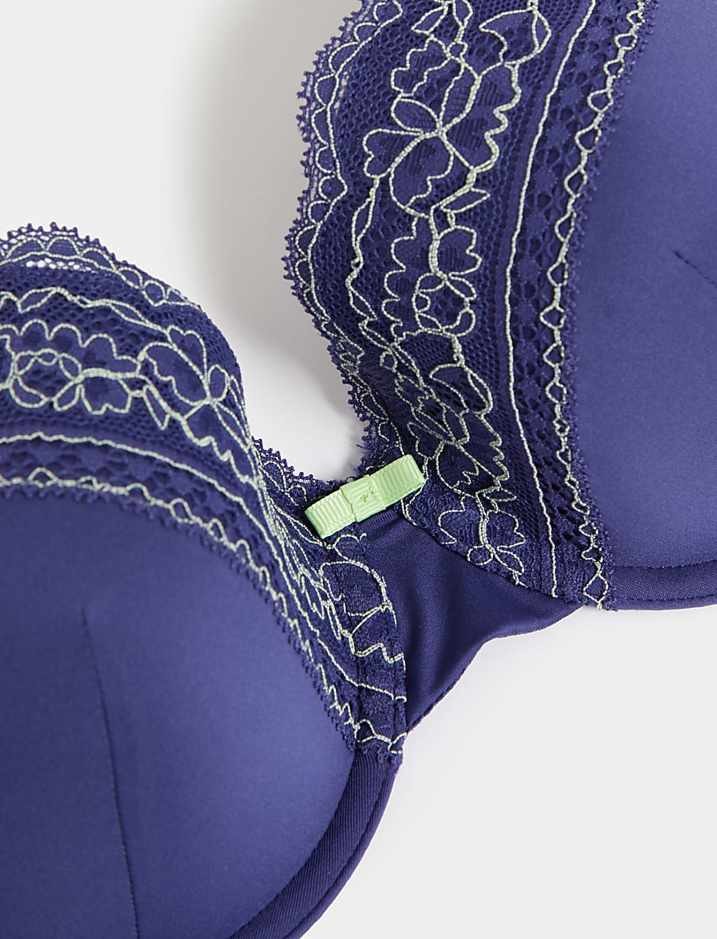 Lace Trim Padded Full Cup Bra