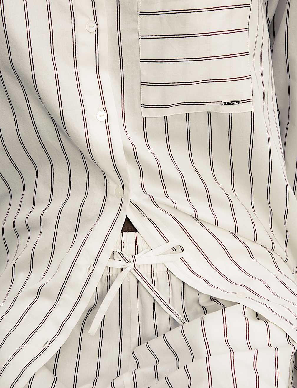 AUTOGRAPH SATEEN STRIPE REVERE SHORTIE