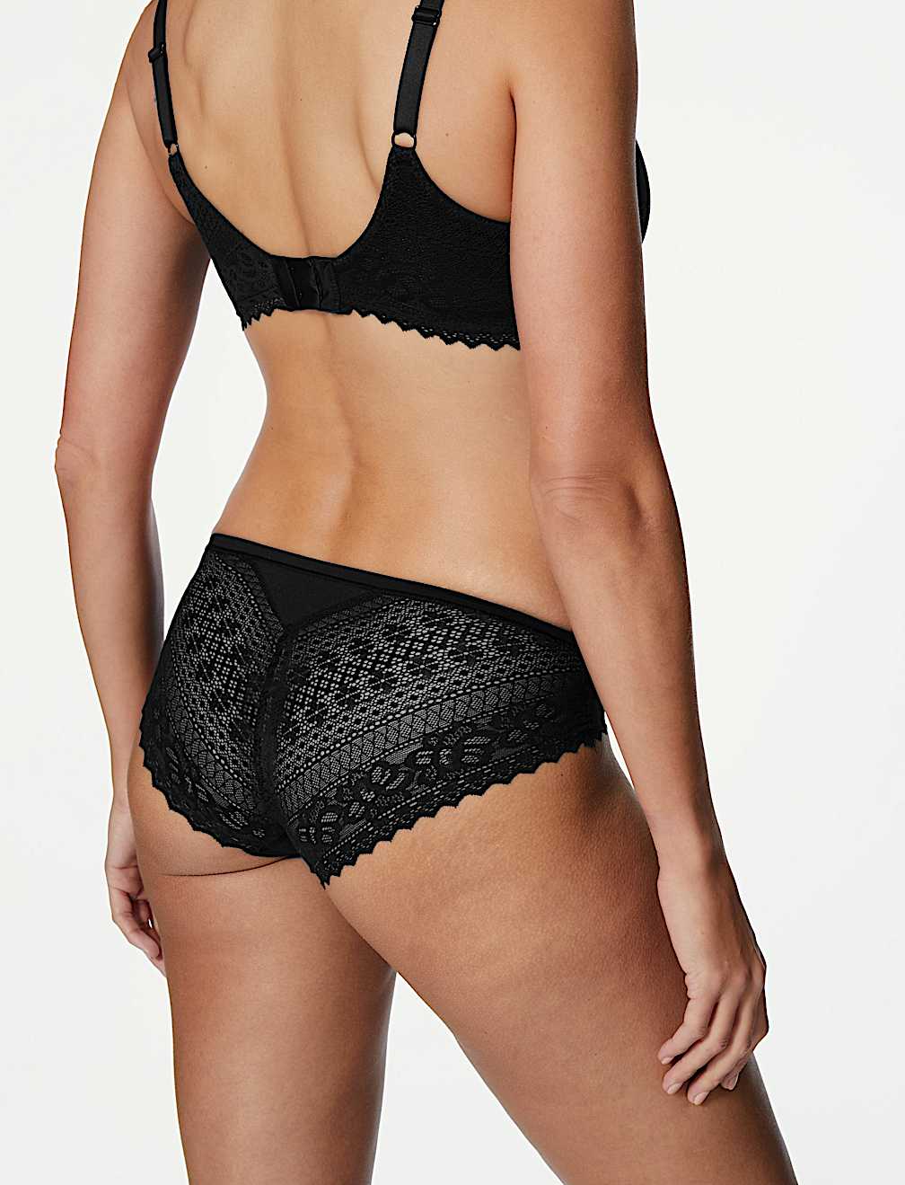 Sumptuously Soft&trade; Lace High Leg Knickers
