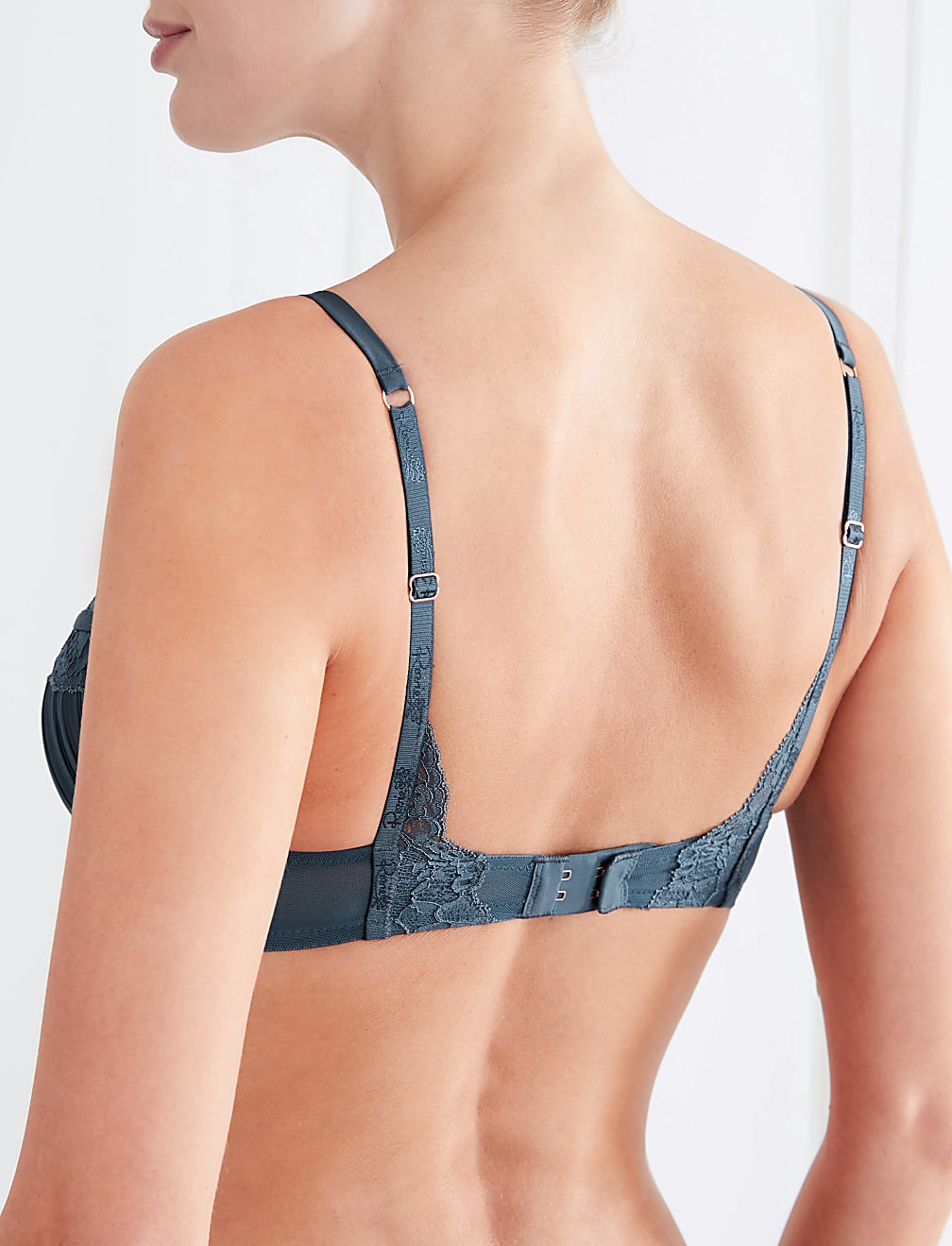Lace Sweetheart Neck Bra