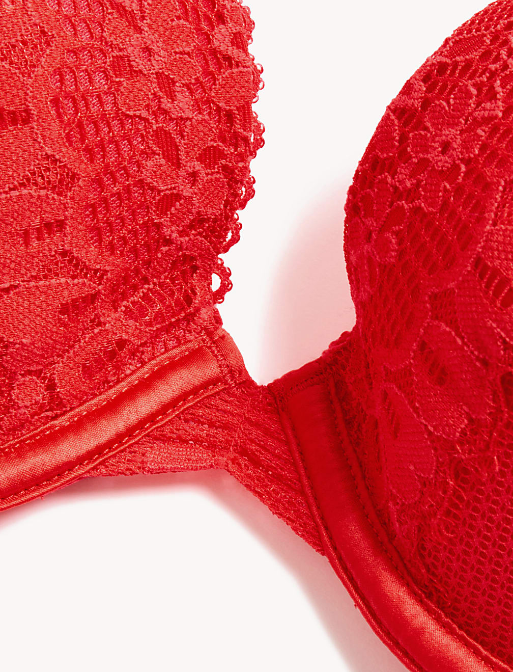 Linea Lace Wired Plunge Bra