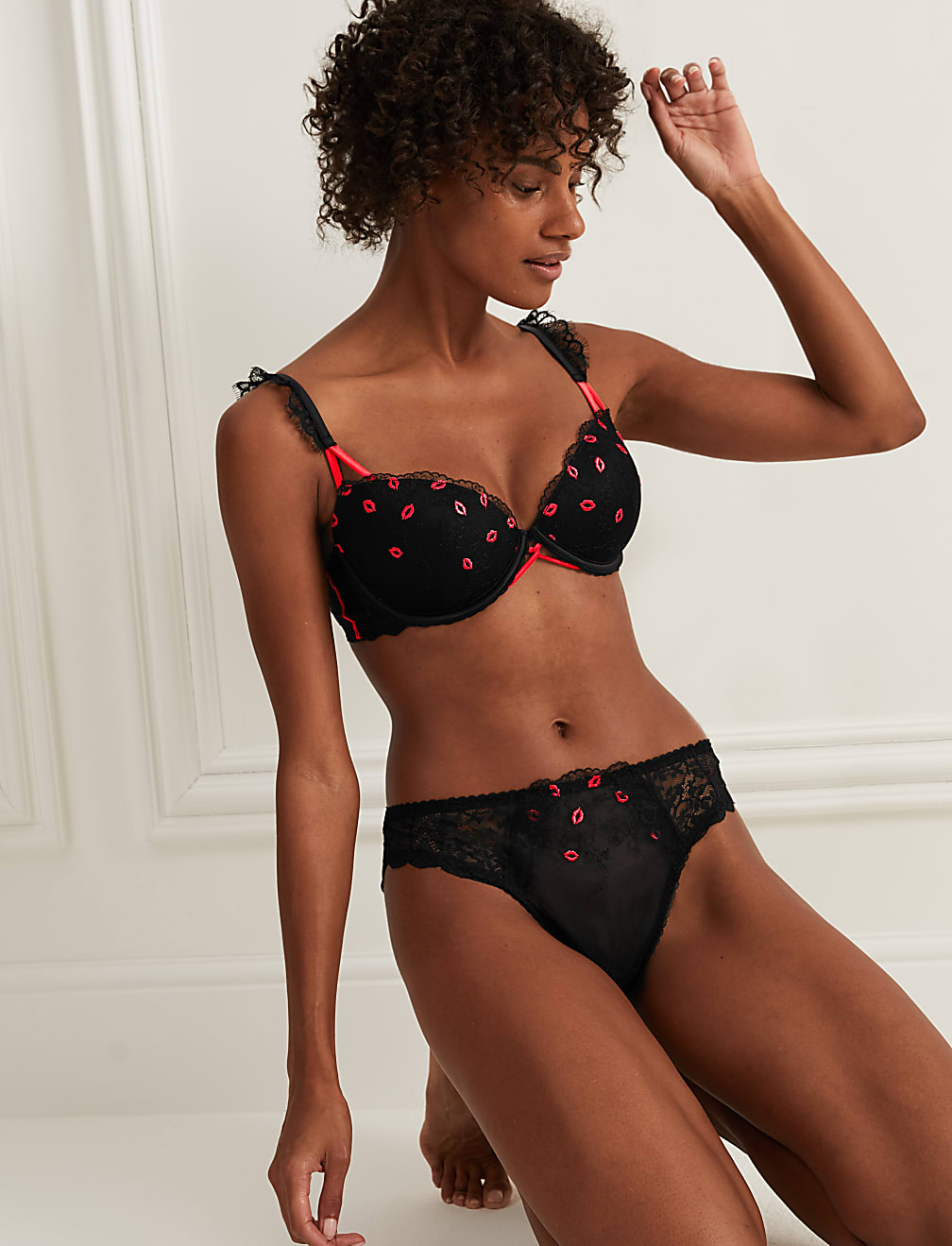 Kalina Embroidery Wired Push-Up Bra A-E