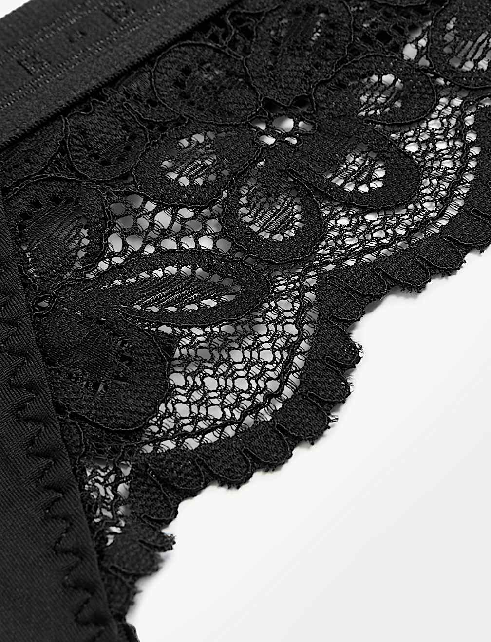 Cleo Thong