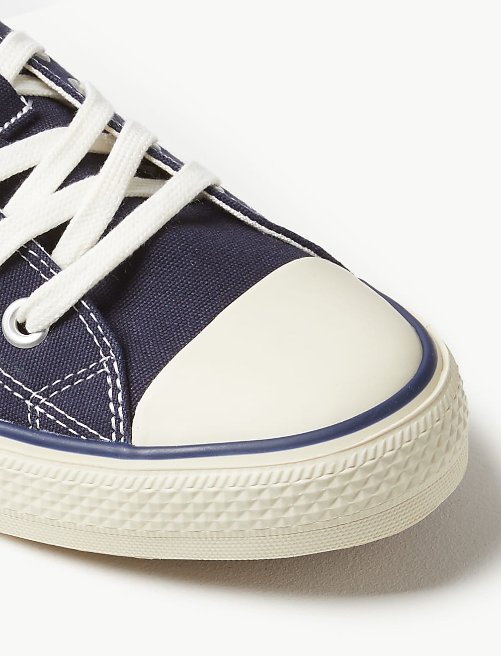 Canvas Lace-up Pumps