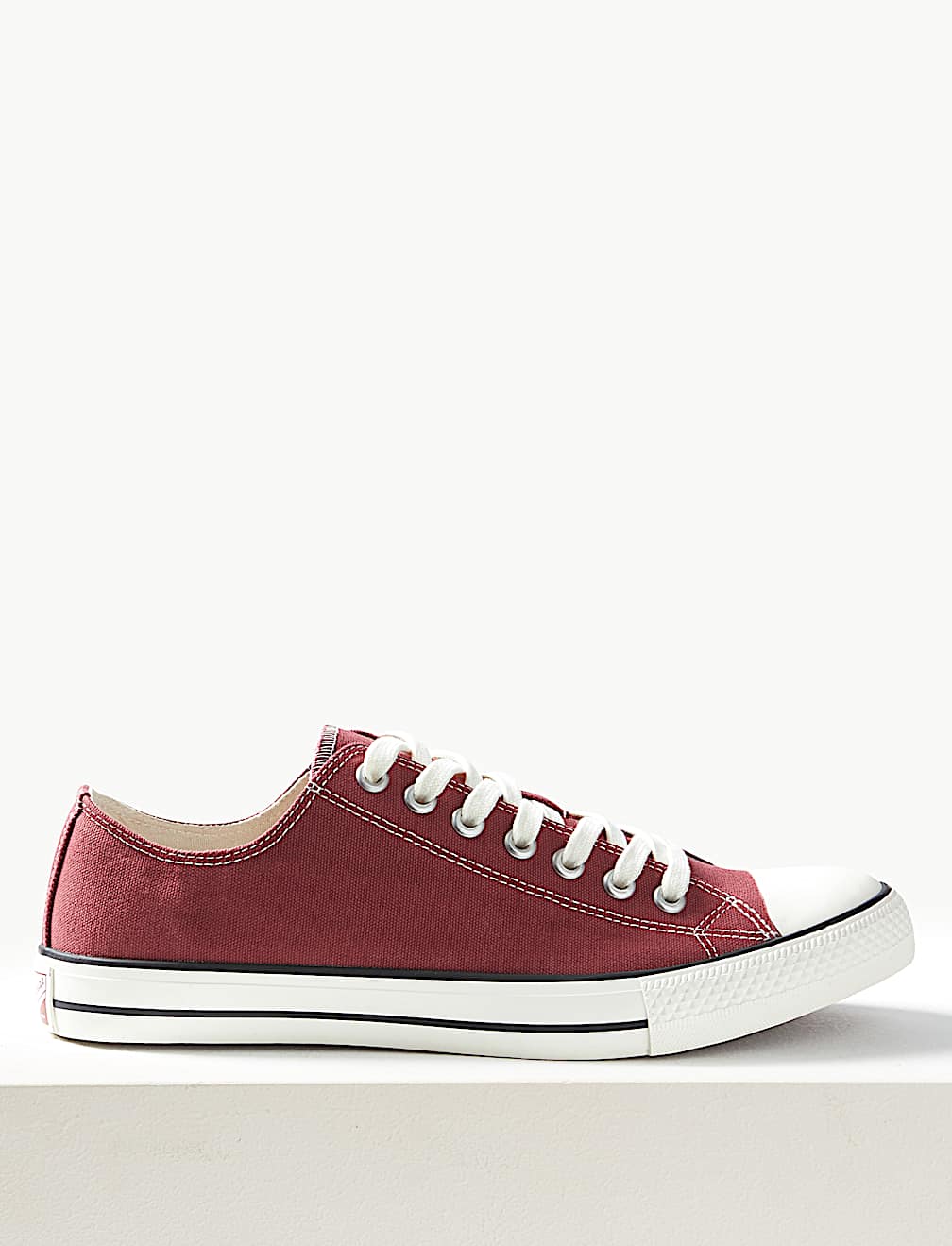 Canvas Lace-up Pumps