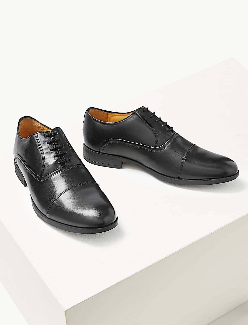 Airflex&trade; Leather Shoes