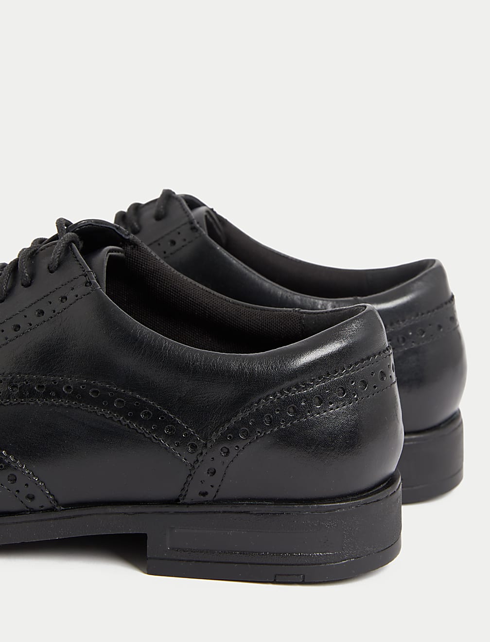 Airflex™ Leather Brogues