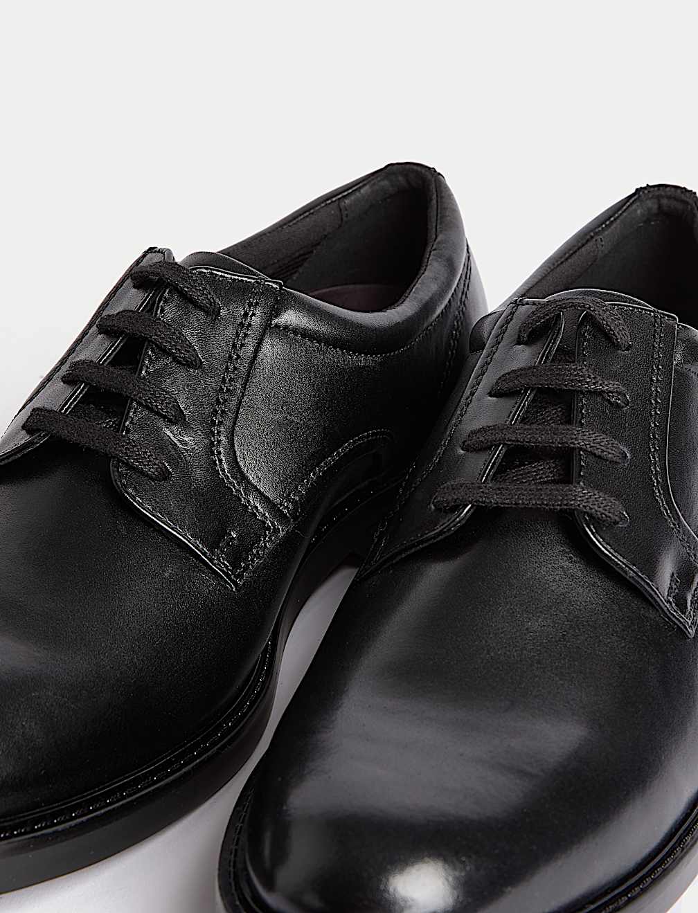 Airflex&trade; Leather Derby Shoes