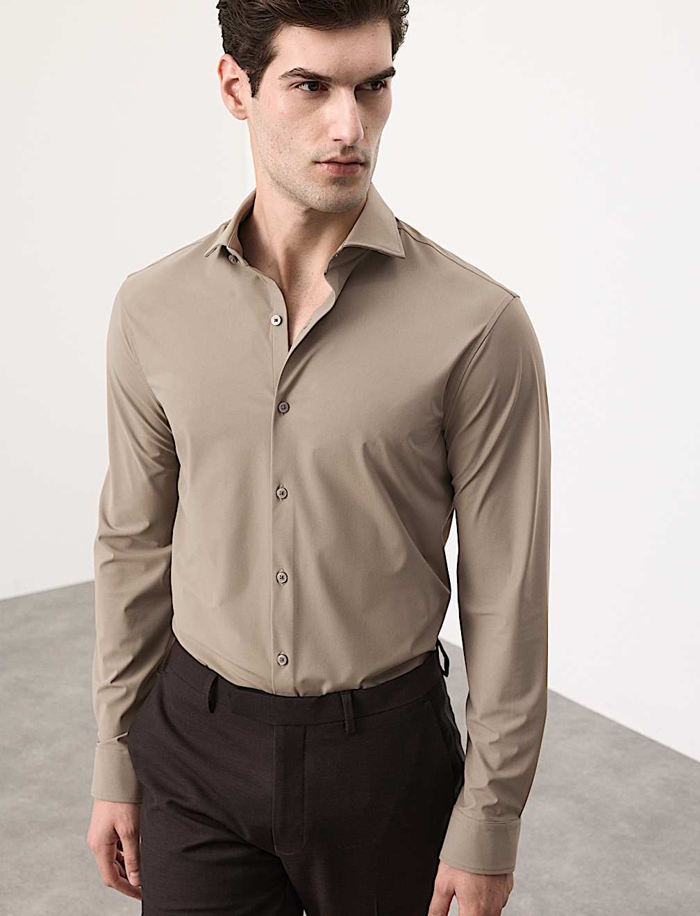 Silm Fit Stretch Performance Shirt