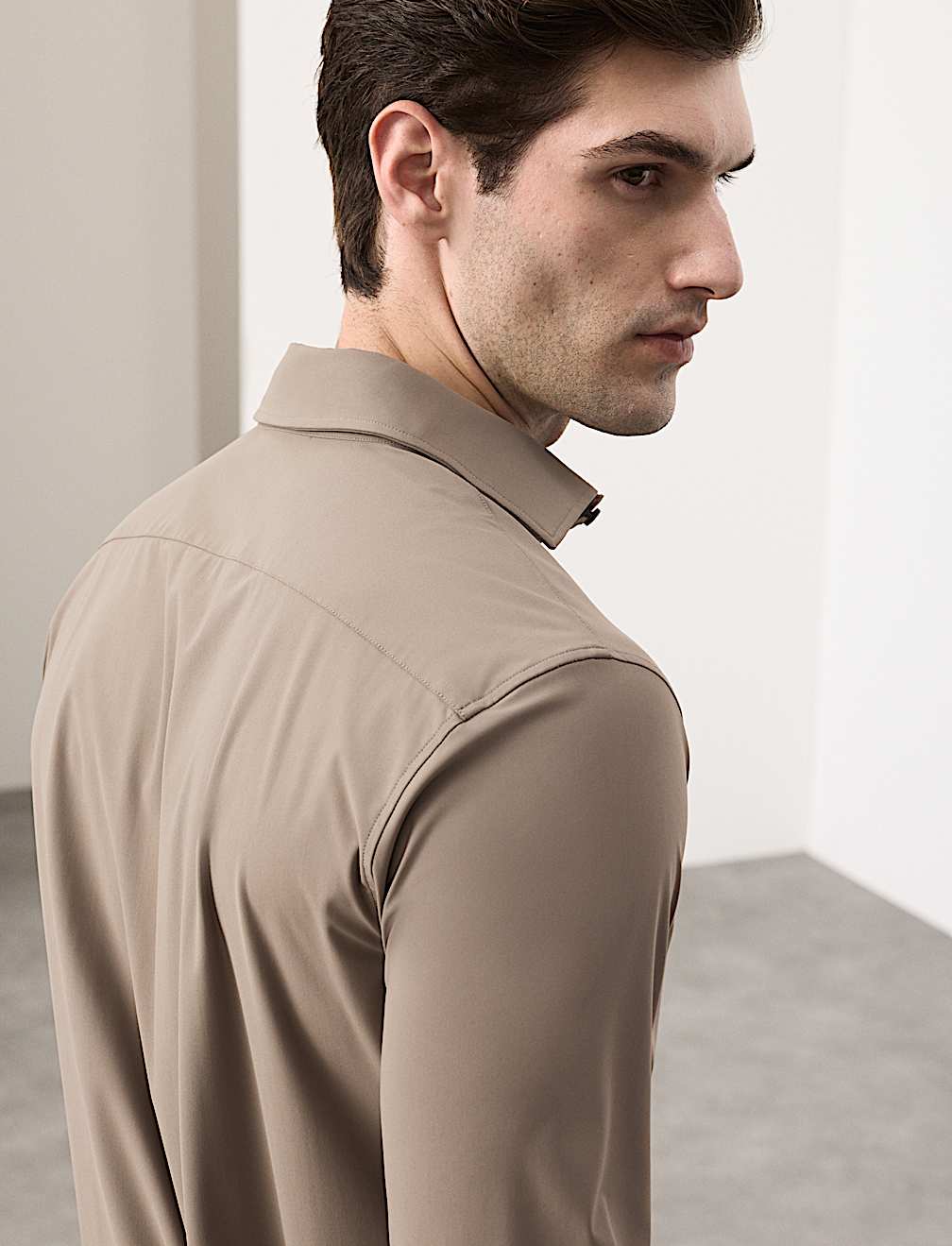 Silm Fit Stretch Performance Shirt