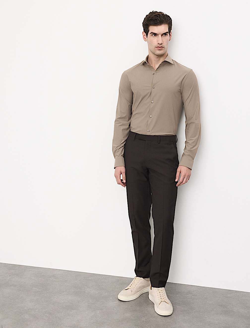 Silm Fit Stretch Performance Shirt