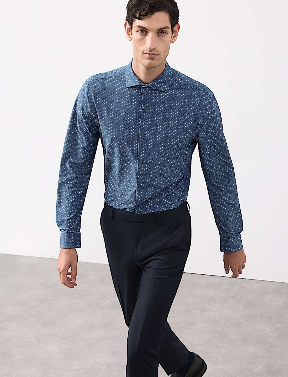 Tailored Fit Stretch Performance Printed Shirt