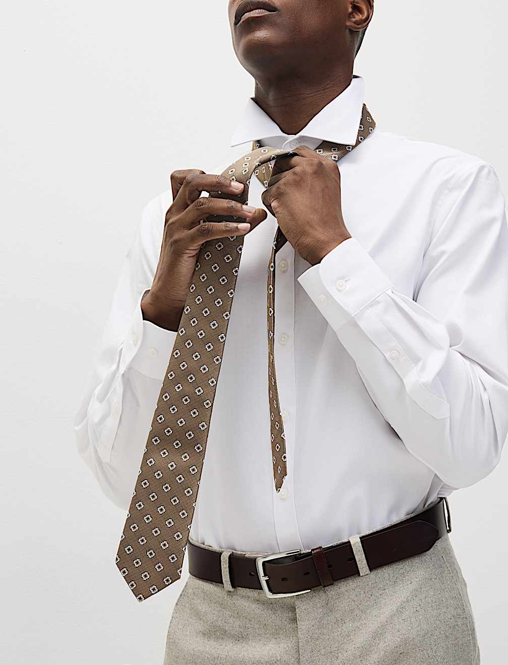 4pc Regular Fit Easy Iron Shirt and Tie Set