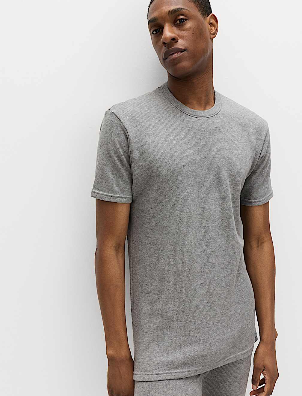 Heatgen&trade; Medium Thermal Short Sleeve Top