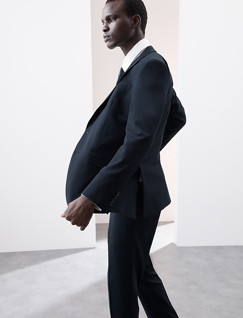 Slim Fit Performance Stretch Suit Jacket