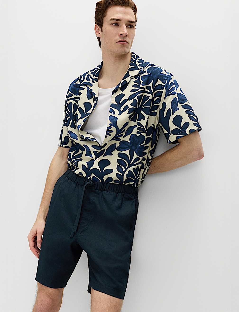 Cotton Linen Blend Stretch Shorts