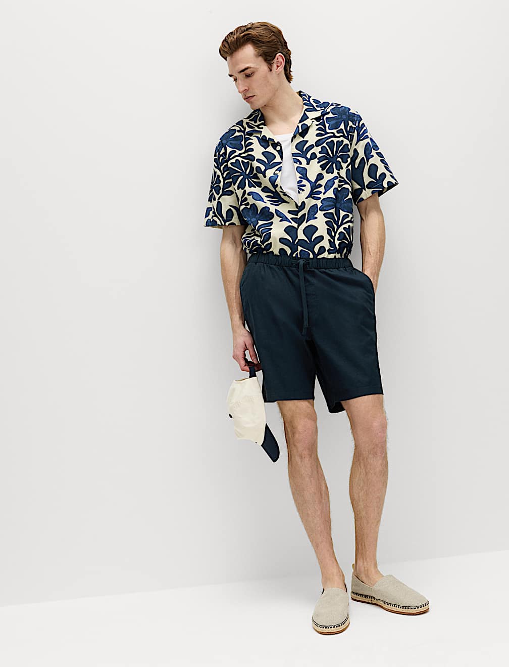 Cotton Linen Blend Stretch Shorts