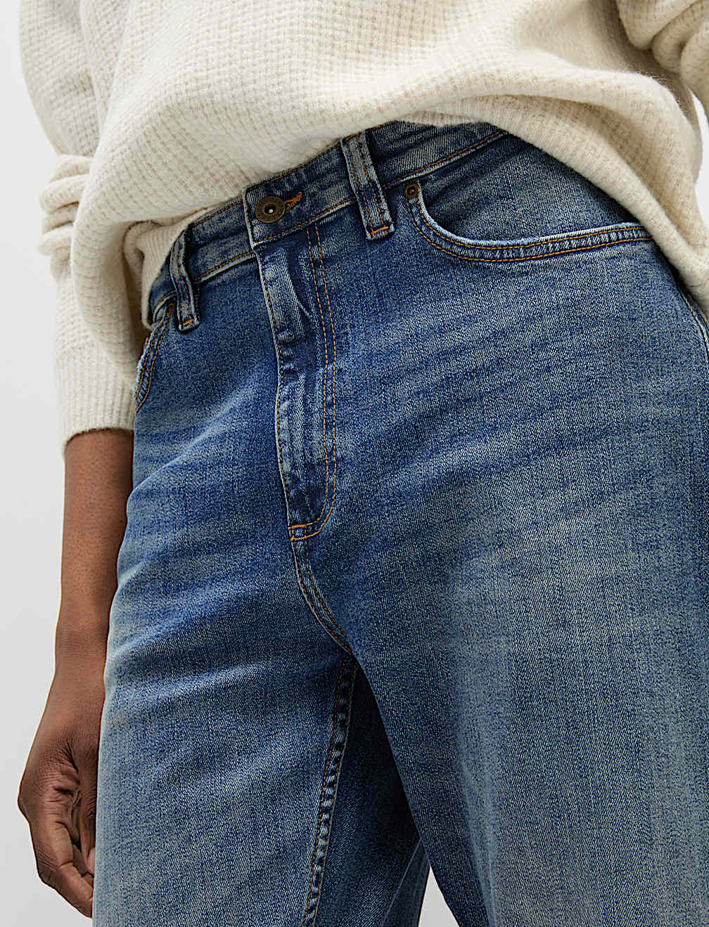 Loose Fit Vintage Wash Jeans