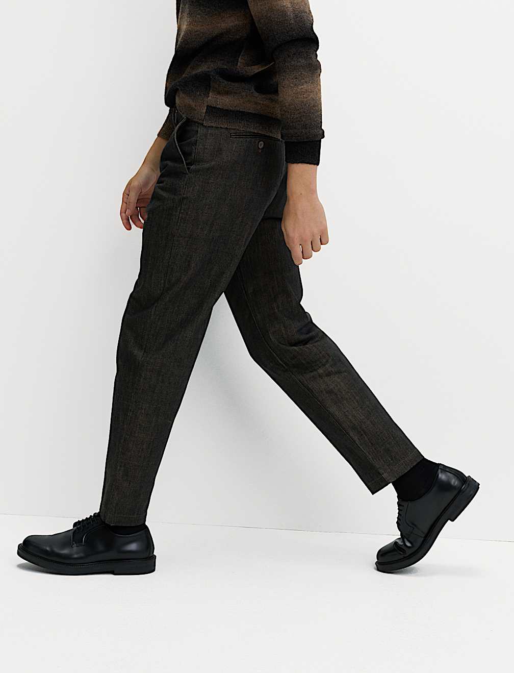 Tapered Fit Smart Pleat Jeans