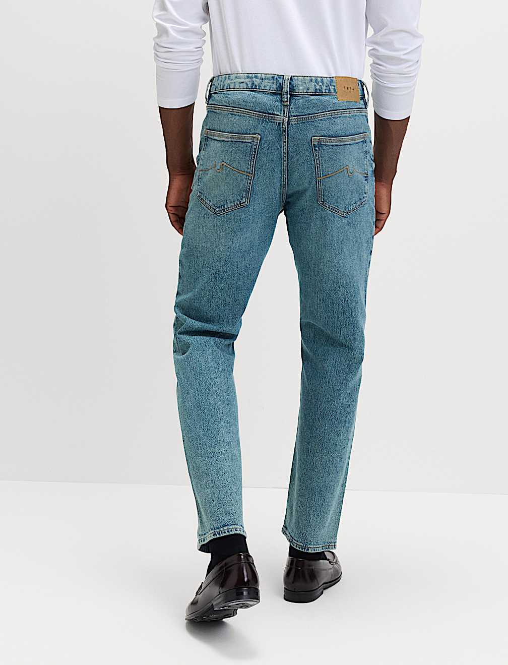 Straight Fit Stretch Jeans