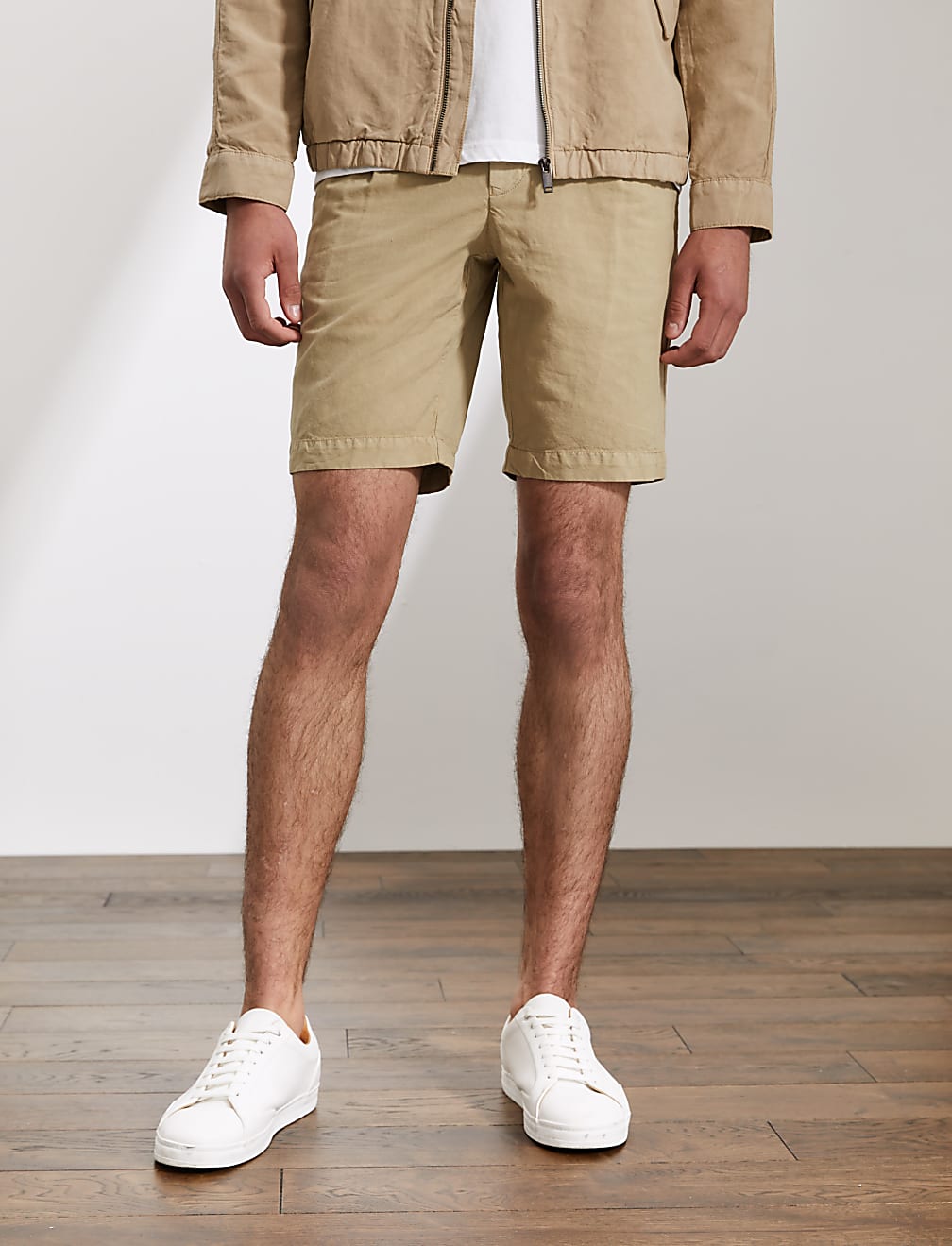 Linen And Cotton Single Pleat Shorts